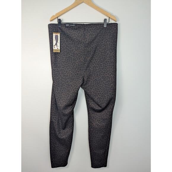 NWT Liverpool Reese Ankle Legging in Cheetah - Picture 5 of 7